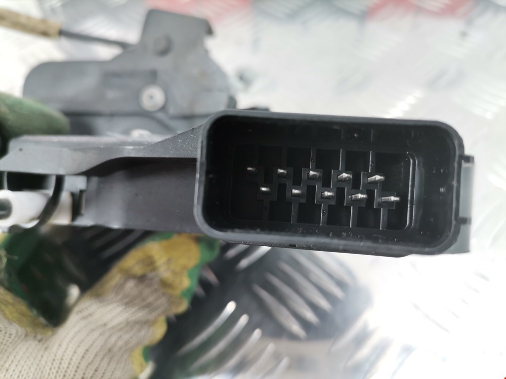 Замок двери задней левой LAND ROVER Range Rover Sport 2005-2013