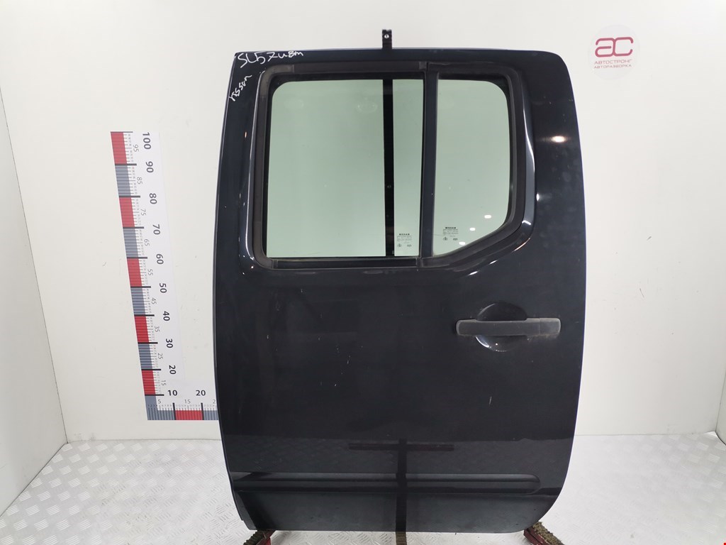 Дверь задняя левая Nissan Navara (D40) (2004-2015)