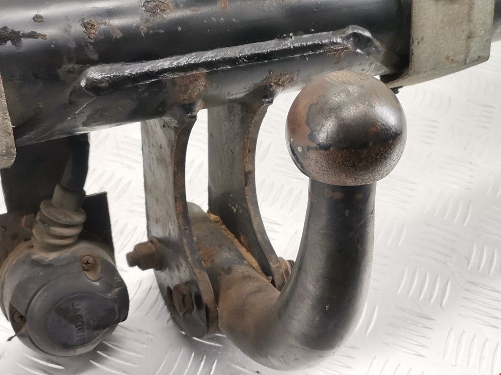 Фаркоп (прицепное устройство) SEAT Alhambra 1996-2010