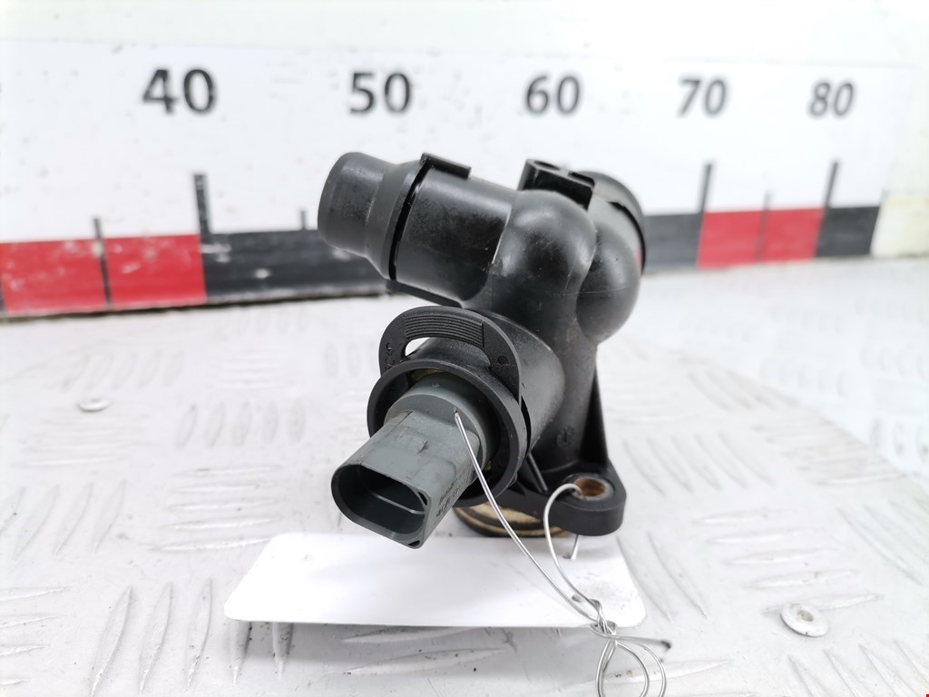 Тройник системы охлаждения AUDI A4 B7 2004-2007