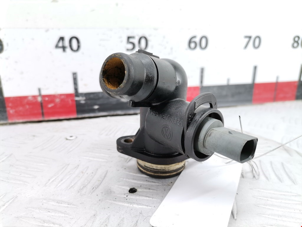 Тройник системы охлаждения AUDI A4 B7 2004-2007