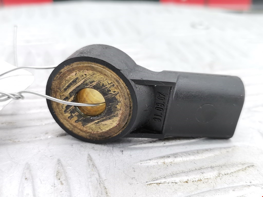 Датчик детонации AUDI A4 B7 2004-2007