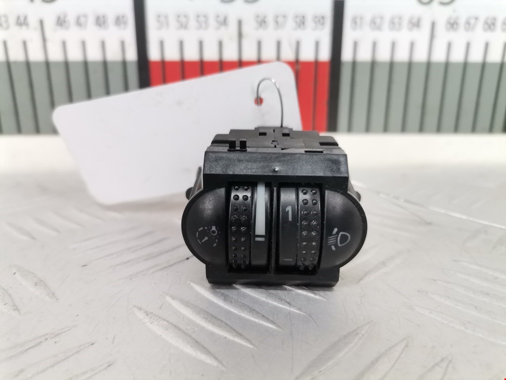 Кнопка корректора фар VOLKSWAGEN Polo III 1994-2001