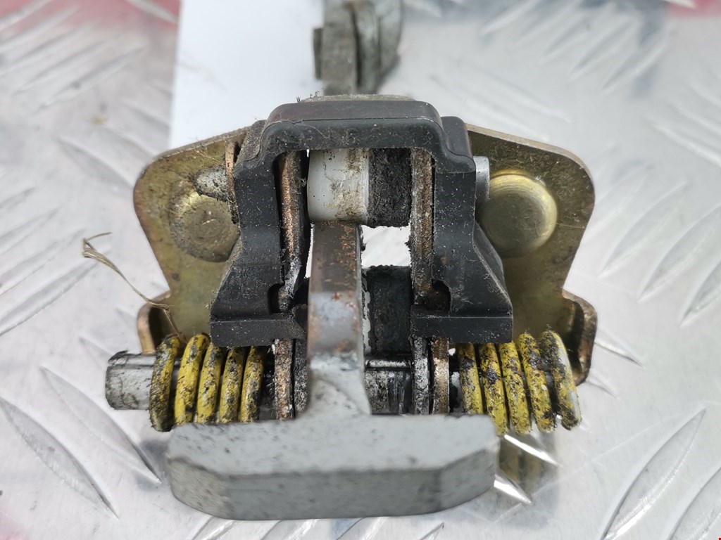 Ограничитель открывания двери RENAULT Clio 1998-2008