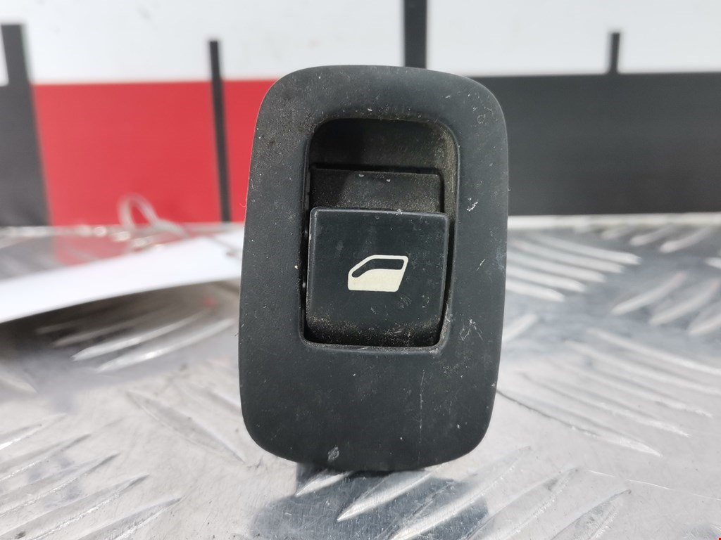 Кнопка стеклоподъемника CITROEN C4 Picasso 2006-2013