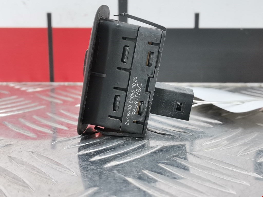 Кнопка стеклоподъемника CITROEN C4 Picasso 2006-2013