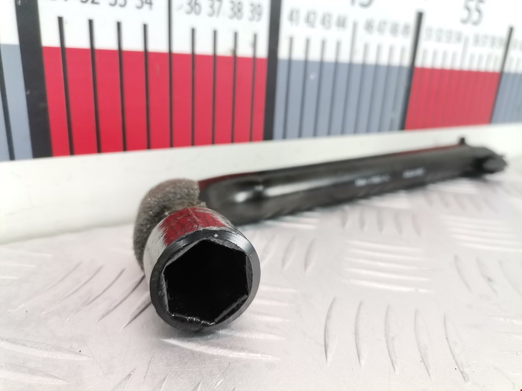 Ключ балонный FORD Mondeo III 2000-2007