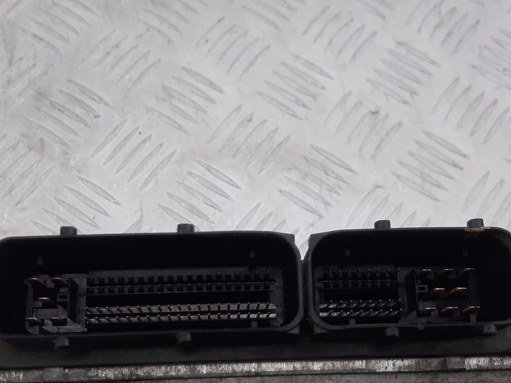 Блок управления двигателя (ЭБУ) INFINITI QX56/QX80 2004-2010