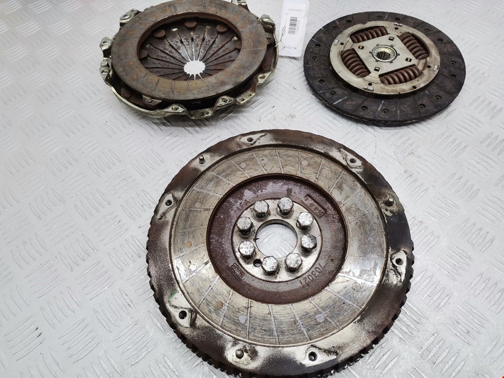 Маховик (демпфер сцепления) PEUGEOT 307 2001-2008