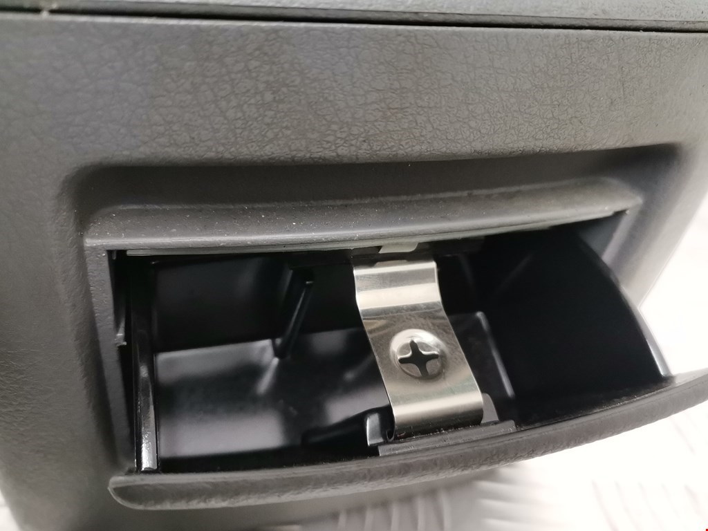 Консоль MAZDA Mazda 6 GG 2000-2007