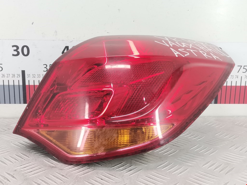 Фонарь задний правый OPEL Astra J 2009-2017