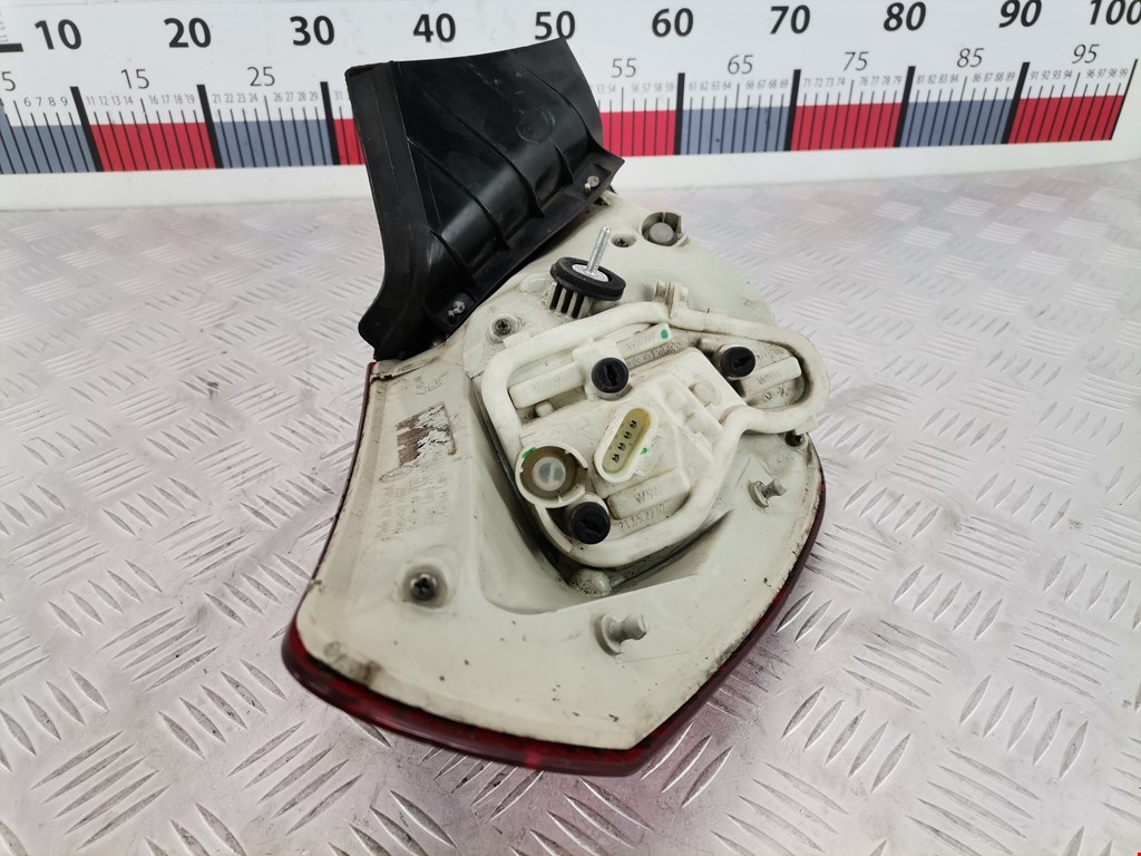 Фонарь задний правый OPEL Astra J 2009-2017