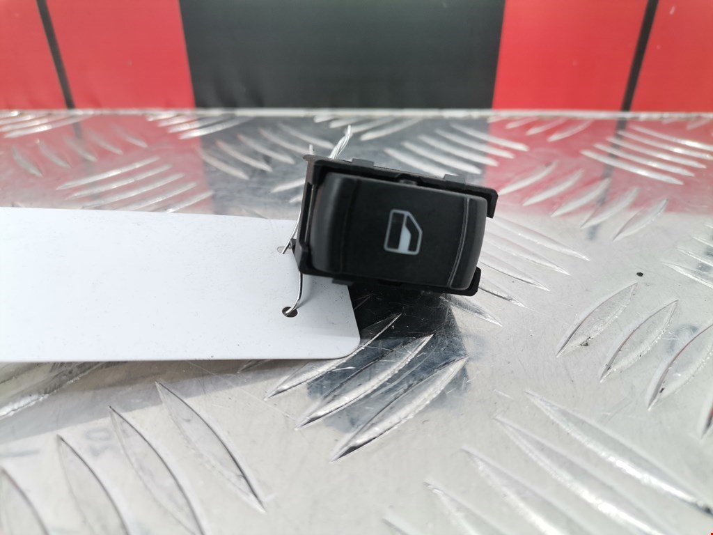 Кнопка стеклоподъемника SKODA Octavia A4 1U- 1997-2010