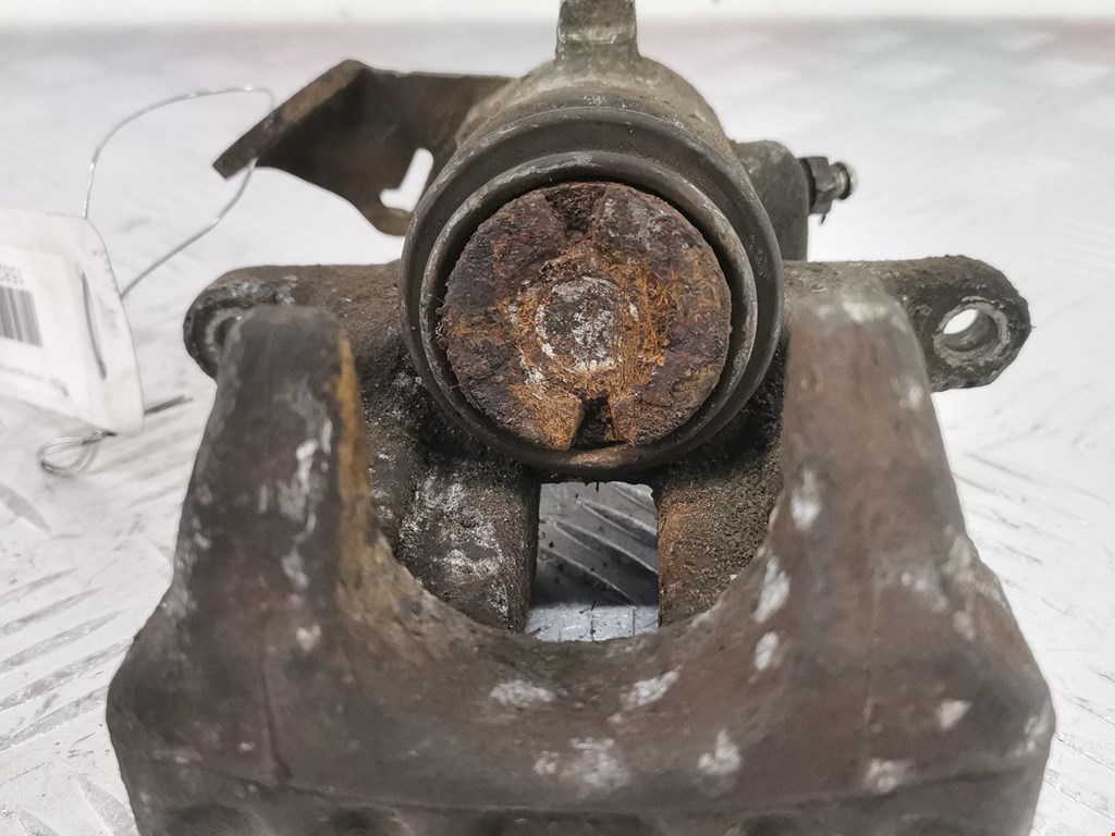 Суппорт задний левый VOLKSWAGEN Golf IV 1997-2003