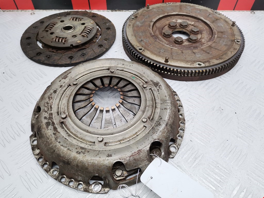 Маховик (демпфер сцепления) SEAT Altea 2004-2015