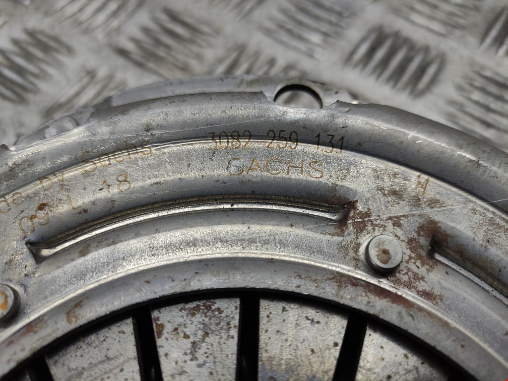 Маховик (демпфер сцепления) VOLKSWAGEN Lupo 1999-2005