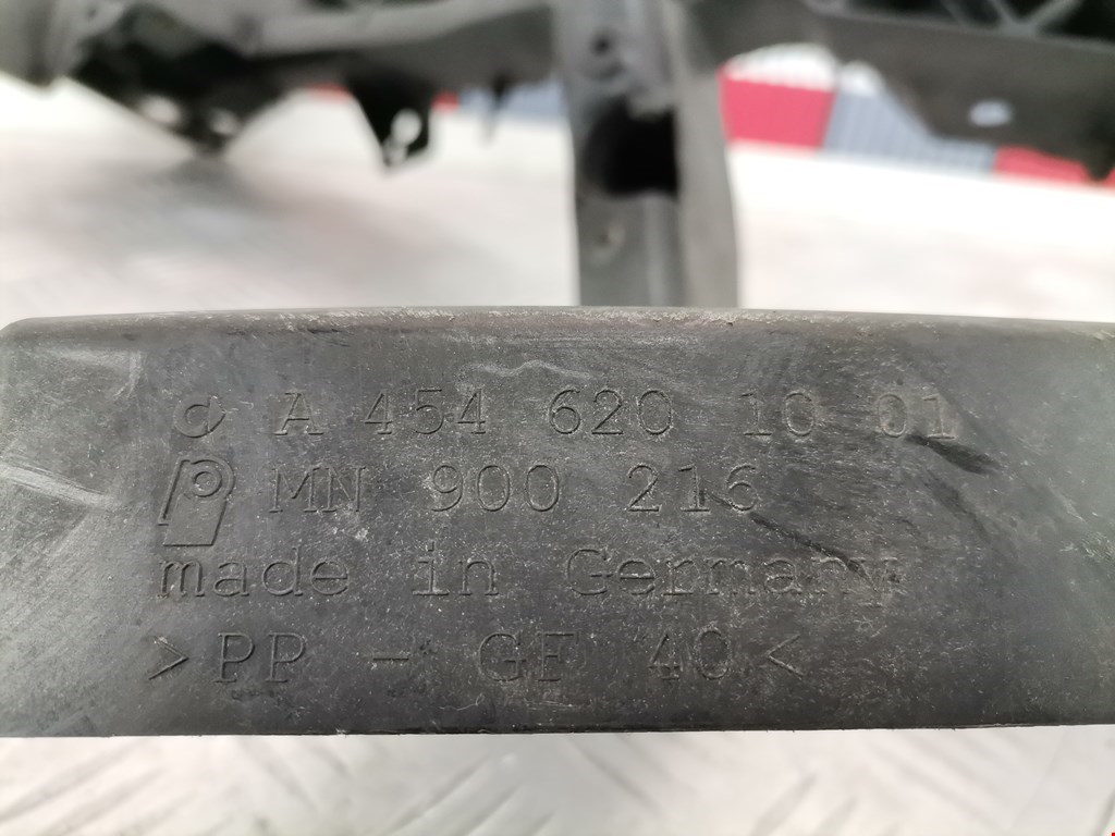 Кронштейн фары правый SMART Forfour W454 2004-2006