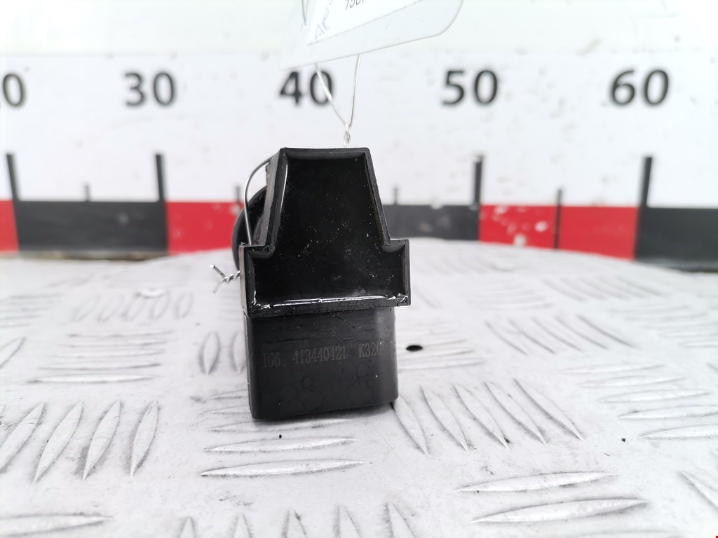 Катушка зажигания VOLKSWAGEN Polo IV 2001-2009