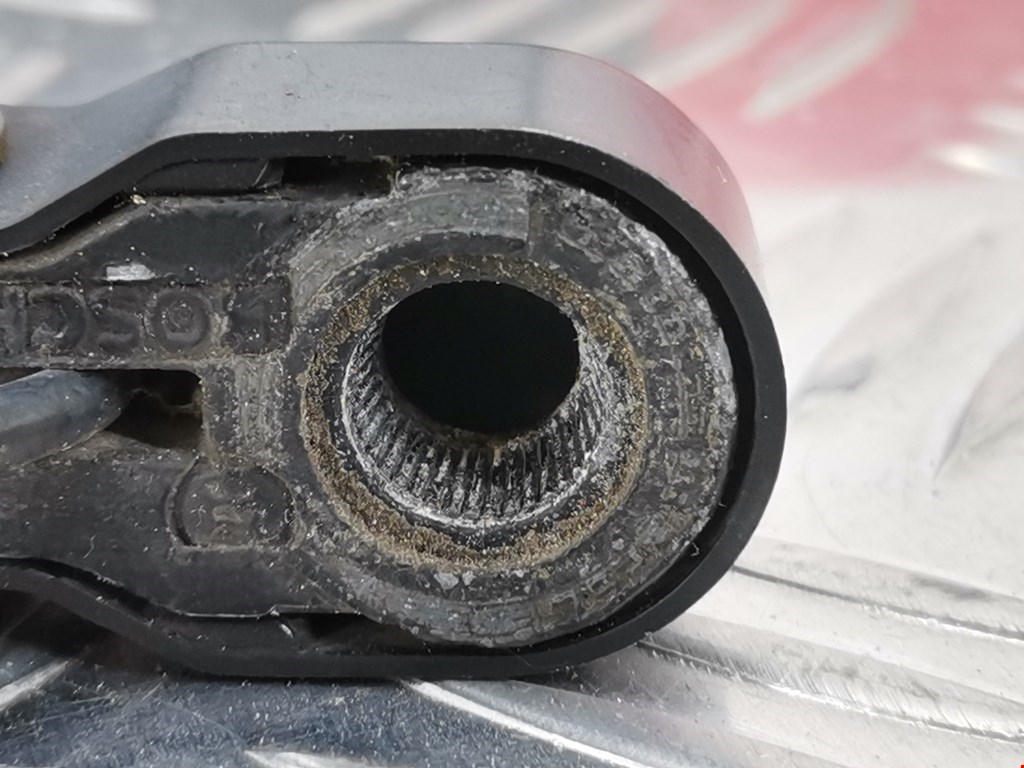 Поводок дворника задний (заднего) FORD Focus I 1998-2005