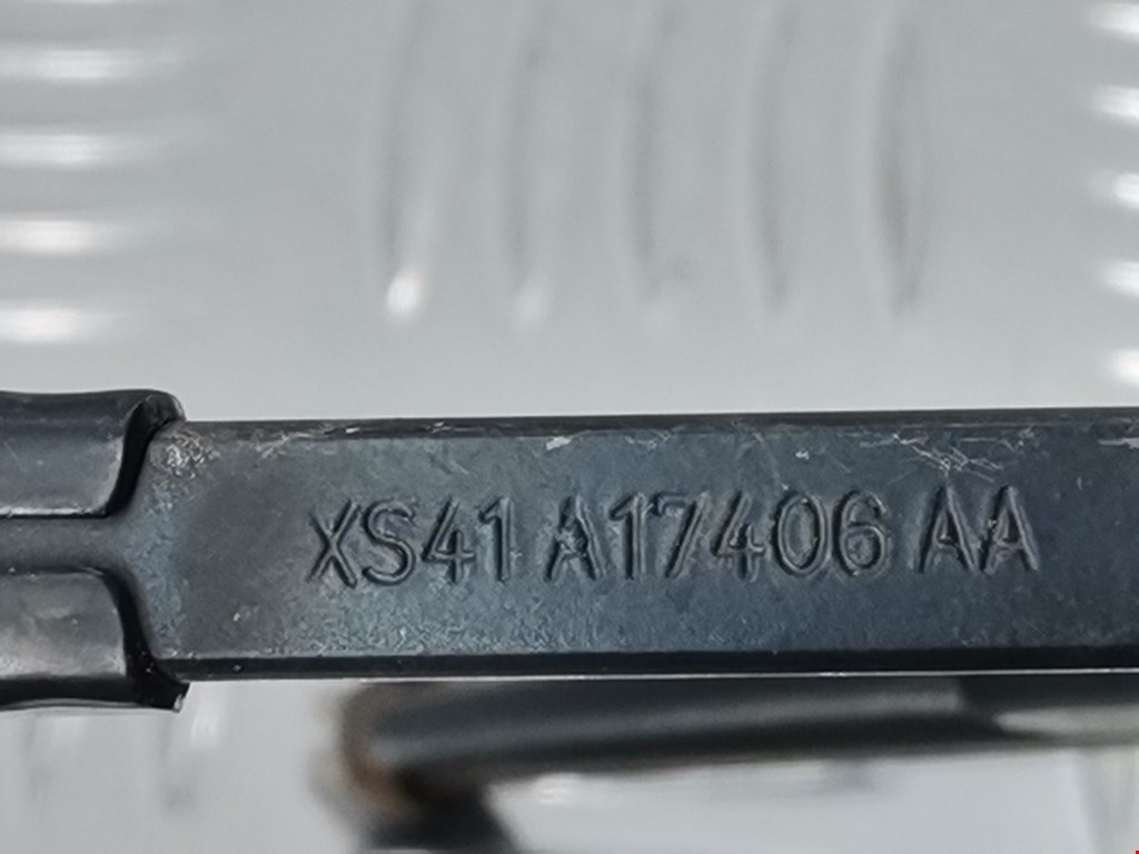 Поводок дворника задний (заднего) FORD Focus I 1998-2005