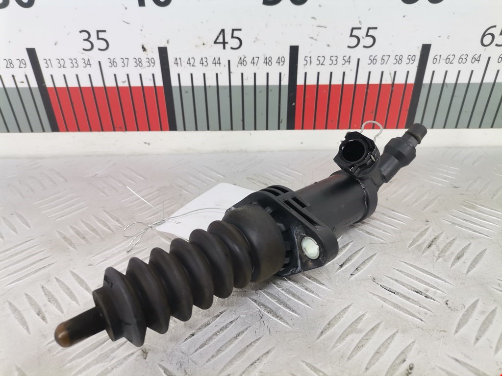 Цилиндр сцепления рабочий BMW 3er E90/E91 2005-2012