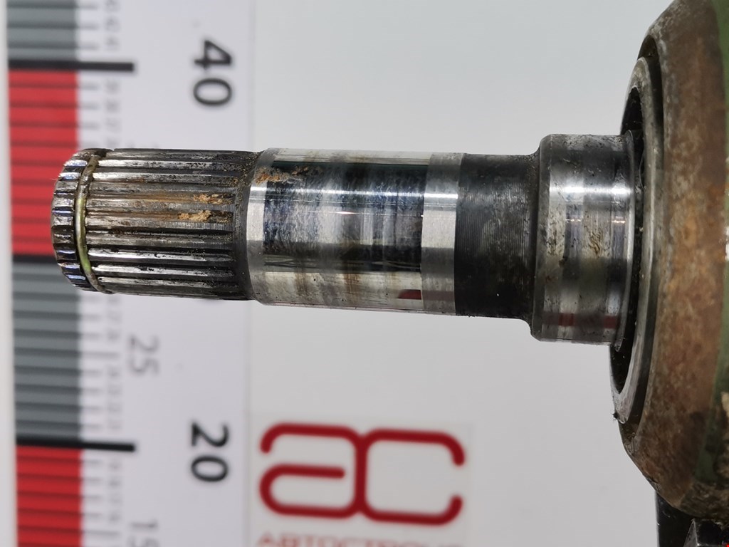 Полуось (привод, приводной вал) передняя правая KIA Retona 1998-2003