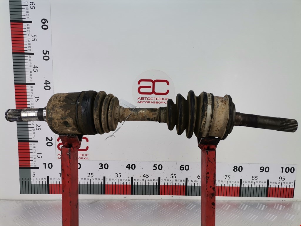 Полуось (привод, приводной вал) передняя правая KIA Retona 1998-2003