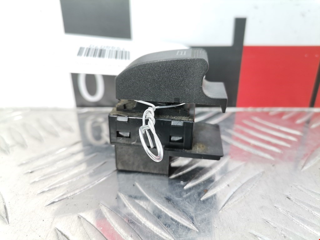 Кнопка стеклоподъемника AUDI A3 8L 1996-2003