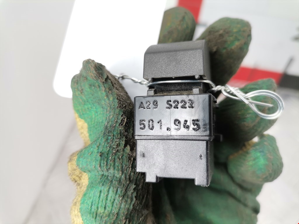 Кнопка стеклоподъемника AUDI A3 8L 1996-2003