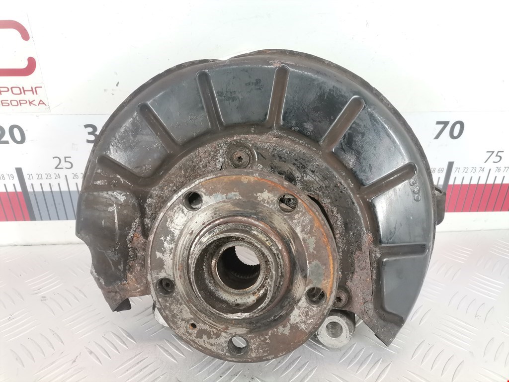 Ступица передняя правая VOLKSWAGEN Passat B7 2011-2015