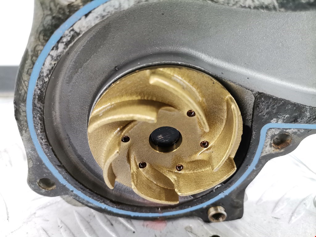 Насос водяной (помпа) FORD Focus I 1998-2005