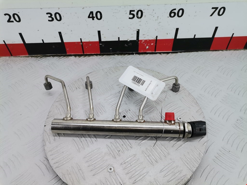 Рампа топливная (рейка) BMW 5er 5 серия F10/F11/F07 2009-2017