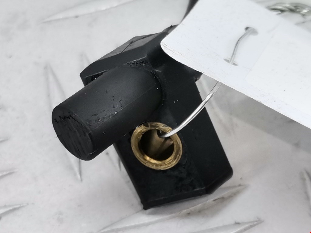 Датчик положения коленвала BMW 7er 7 серия E65/E66 2001-2008