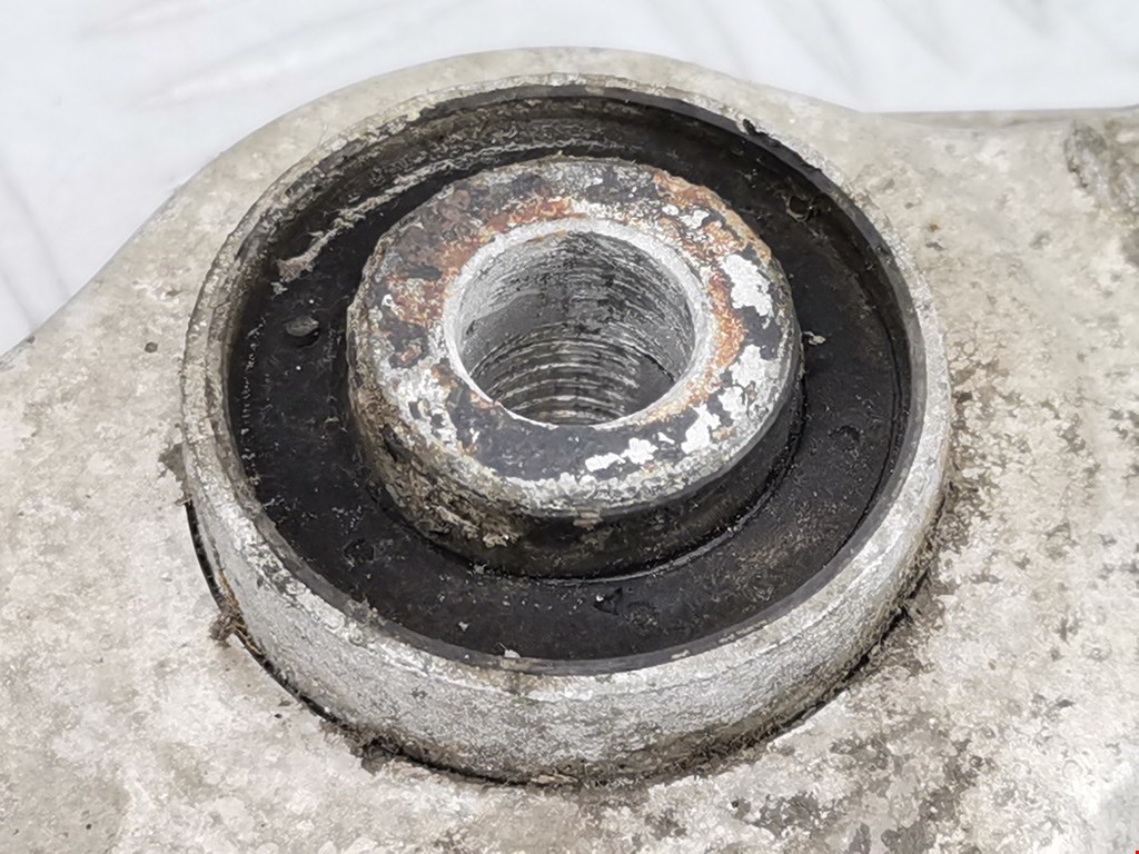 Рычаг передний правый VOLKSWAGEN Passat B5 1997-2005