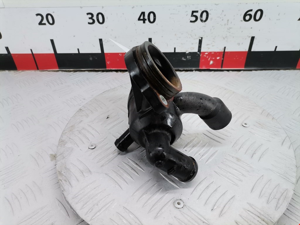 Корпус термостата VOLKSWAGEN Golf VI 2009-2012