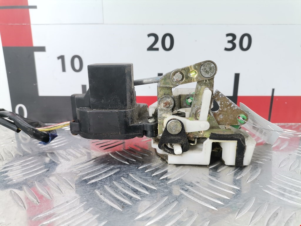 Замок двери задней правой HONDA Civic выбрать кузов 1995-2001