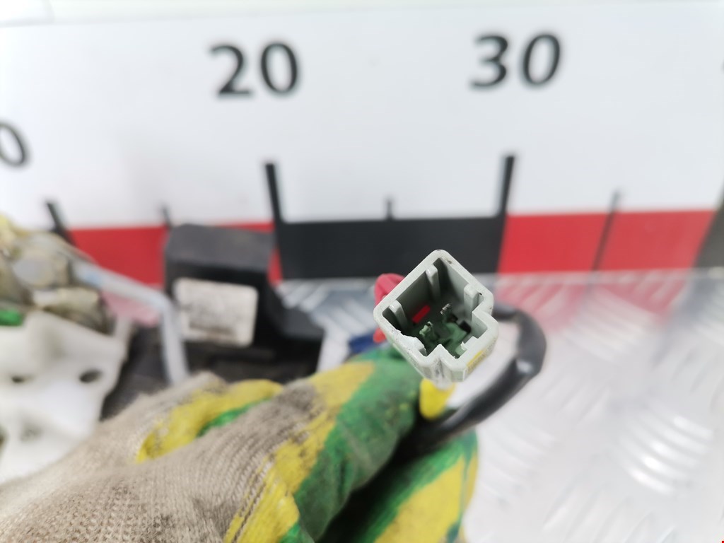 Замок двери задней правой HONDA Civic выбрать кузов 1995-2001