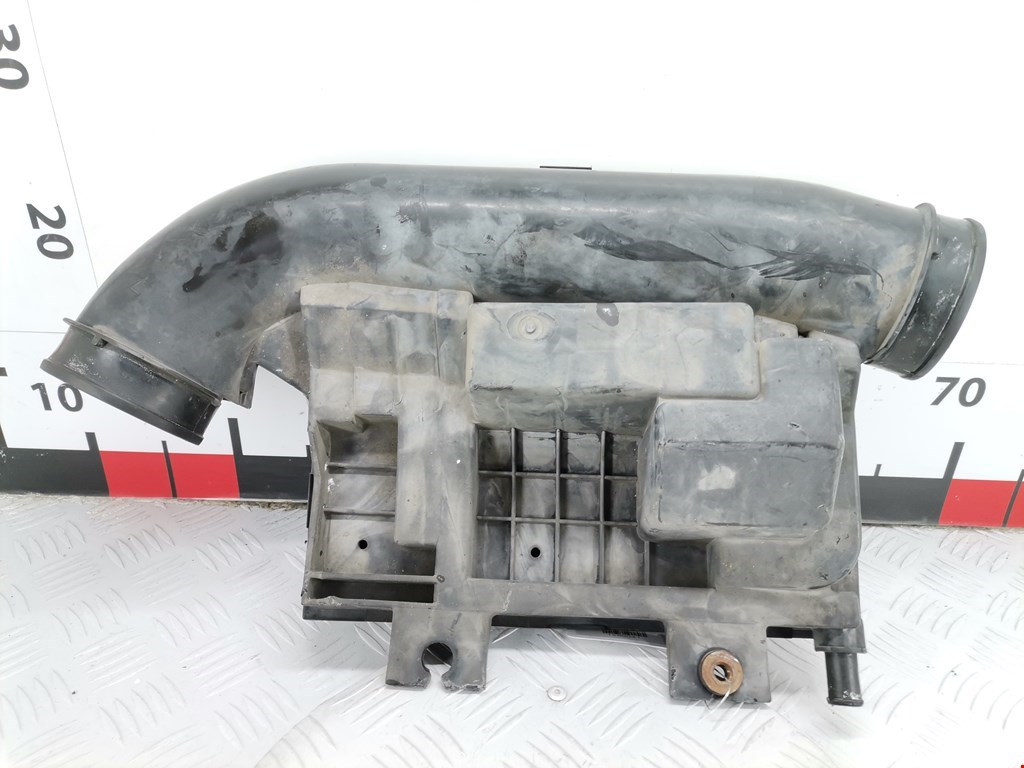 Патрубок воздушного фильтра NISSAN Pathfinder R51M 2004-2014