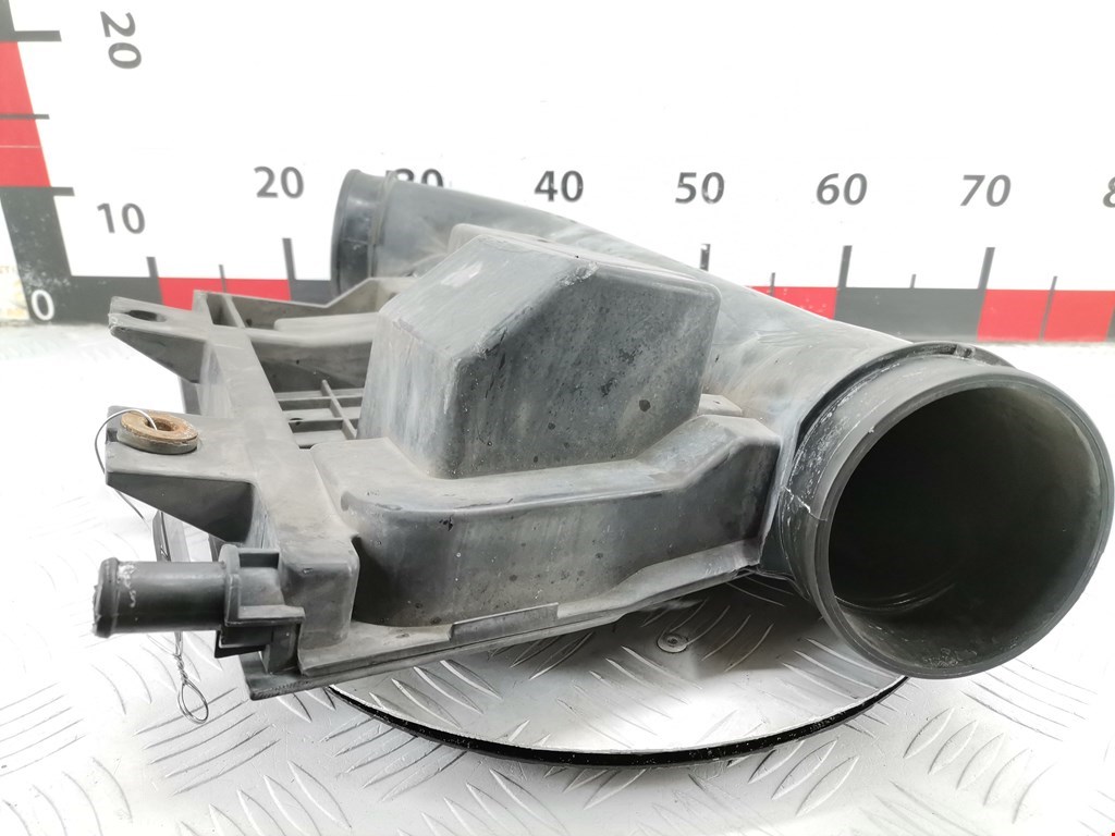 Патрубок воздушного фильтра NISSAN Pathfinder R51M 2004-2014