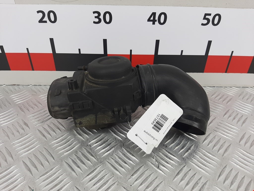 Клапан воздушного фильтра Audi 80 B3 (1986-1992)