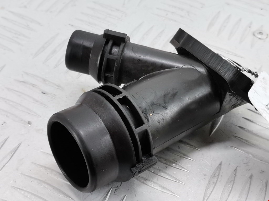 Тройник системы охлаждения BMW 3er E90/E91 2005-2012