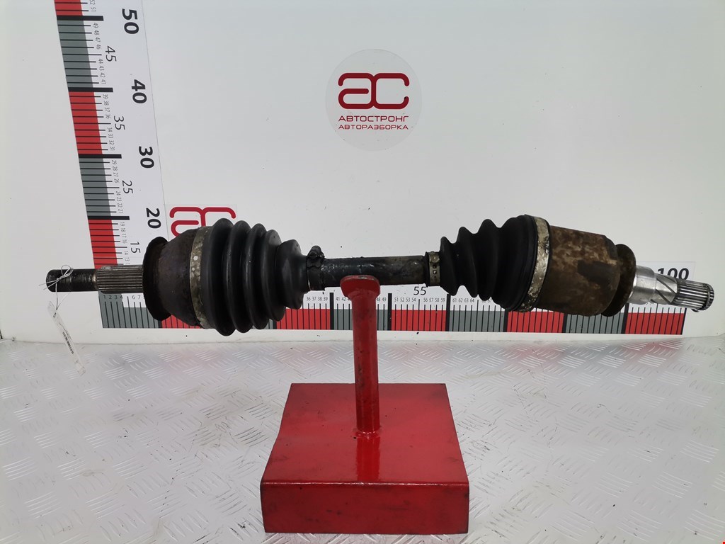 Полуось передняя левая (приводной вал шрус) Nissan Navara (D40) (2004-2015)