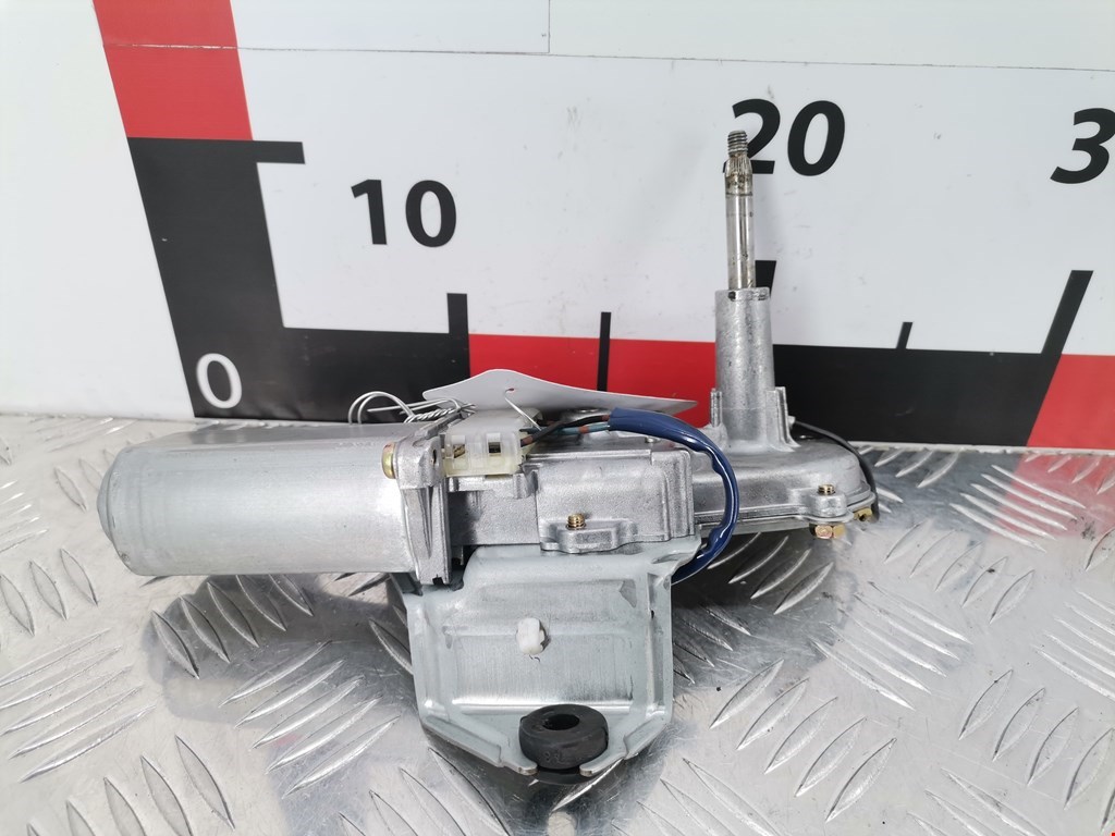 Моторчик стеклоочистителя задний MAZDA MPV LW 1999-2006