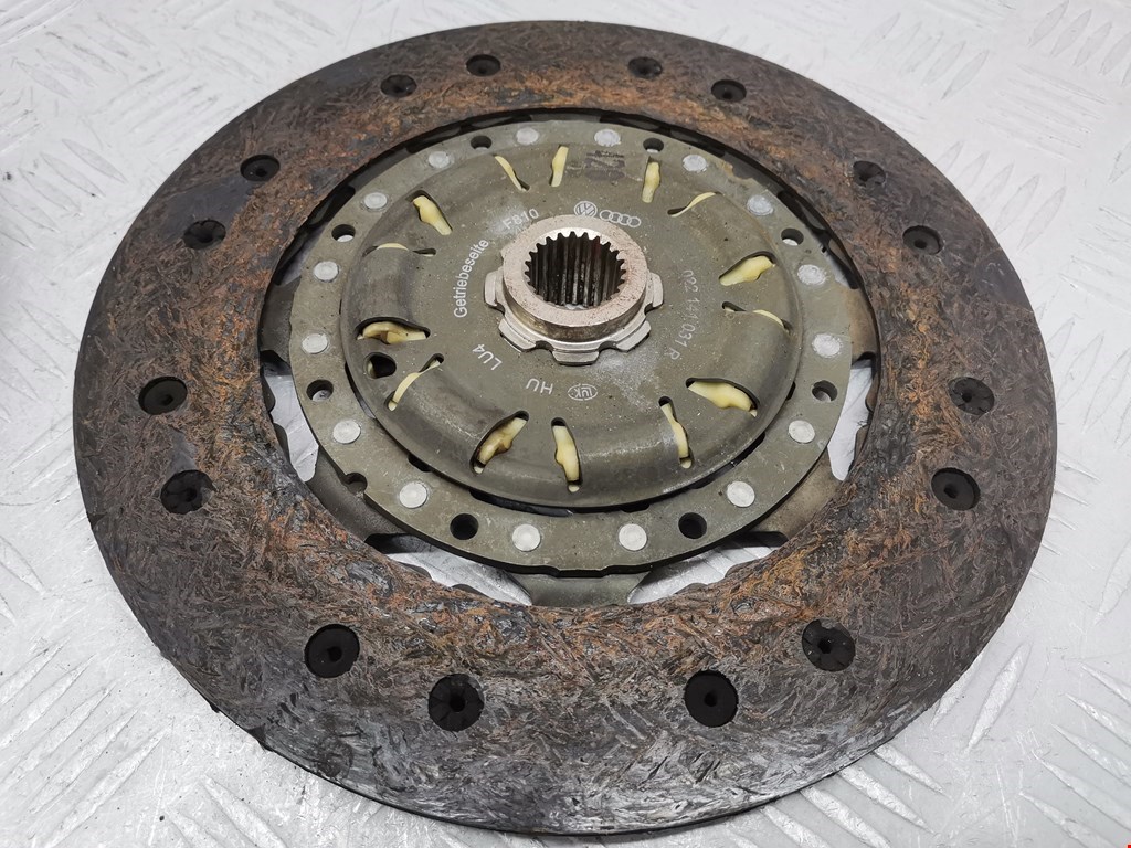 Маховик (демпфер сцепления) VOLKSWAGEN Passat B6 2005-2011