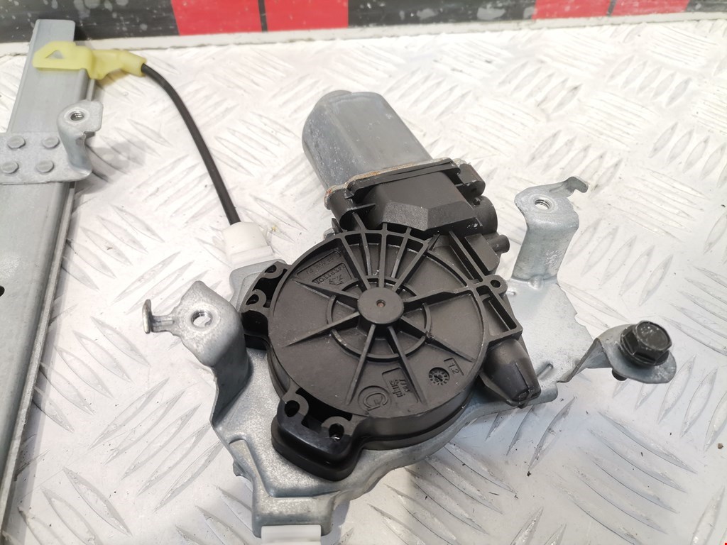 Стеклоподъемник задний левый NISSAN Navara III D40 2005-2015