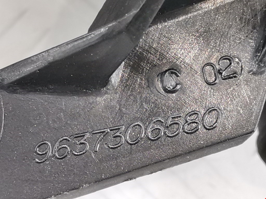 Патрубок воздушного фильтра CITROEN Xsara 1997-2000