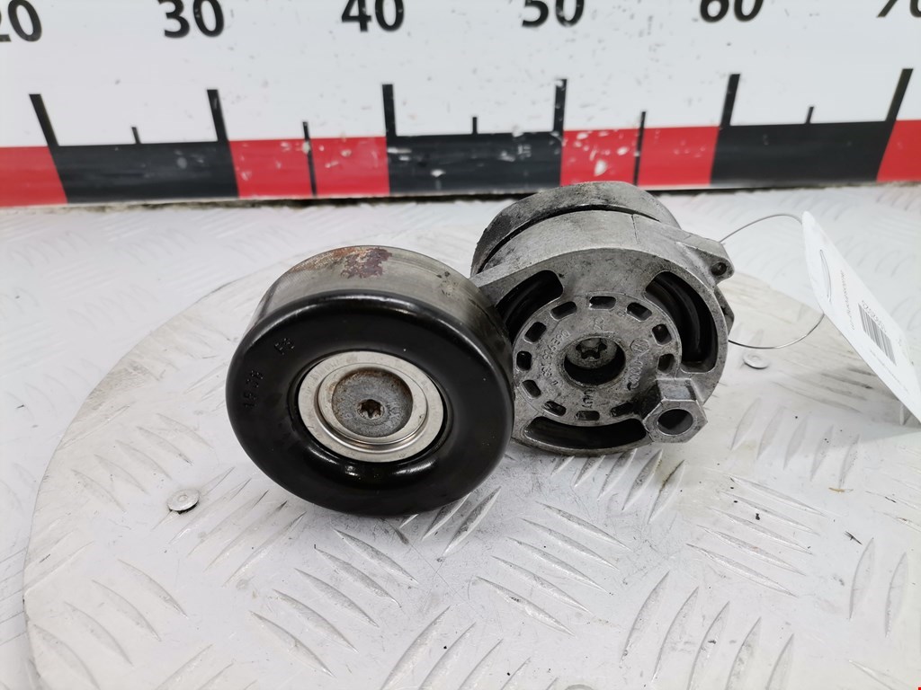 Натяжитель ремня генератора (приводного поликлинового ремня Audi A6 C6 (2004-2011)