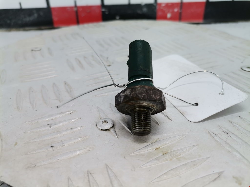 Датчик давления масла SKODA Fabia MK1 1999-2006