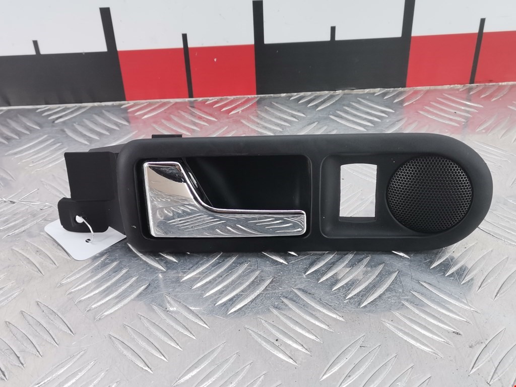 Ручка дверная задняя внутренняя левая VOLKSWAGEN Passat B5 1997-2005