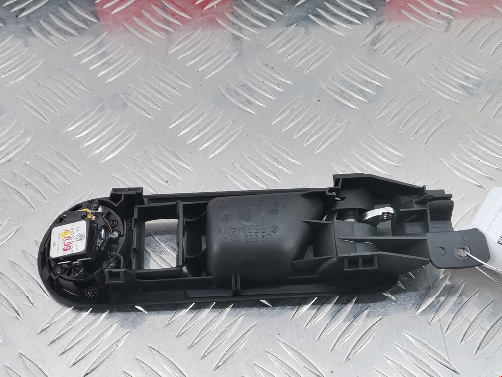 Ручка дверная задняя внутренняя левая VOLKSWAGEN Passat B5 1997-2005